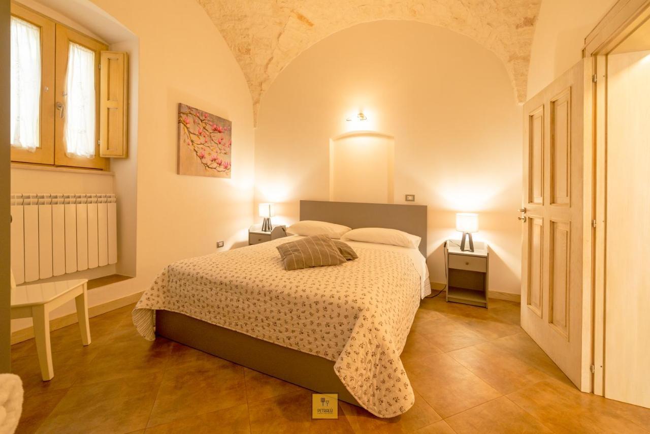 Villa Petralu By La Puglia In Un Trullo Locorotondo Esterno foto