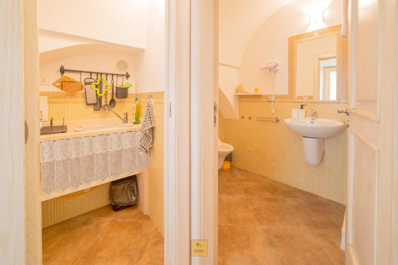 Villa Petralu By La Puglia In Un Trullo Locorotondo Esterno foto